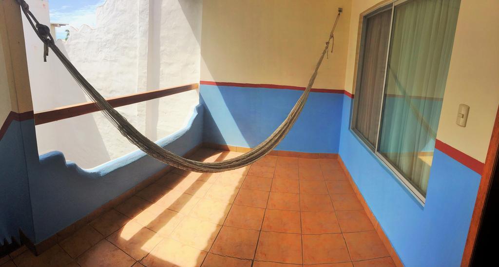Hostal Baltra Puerto Ayora  Exterior photo