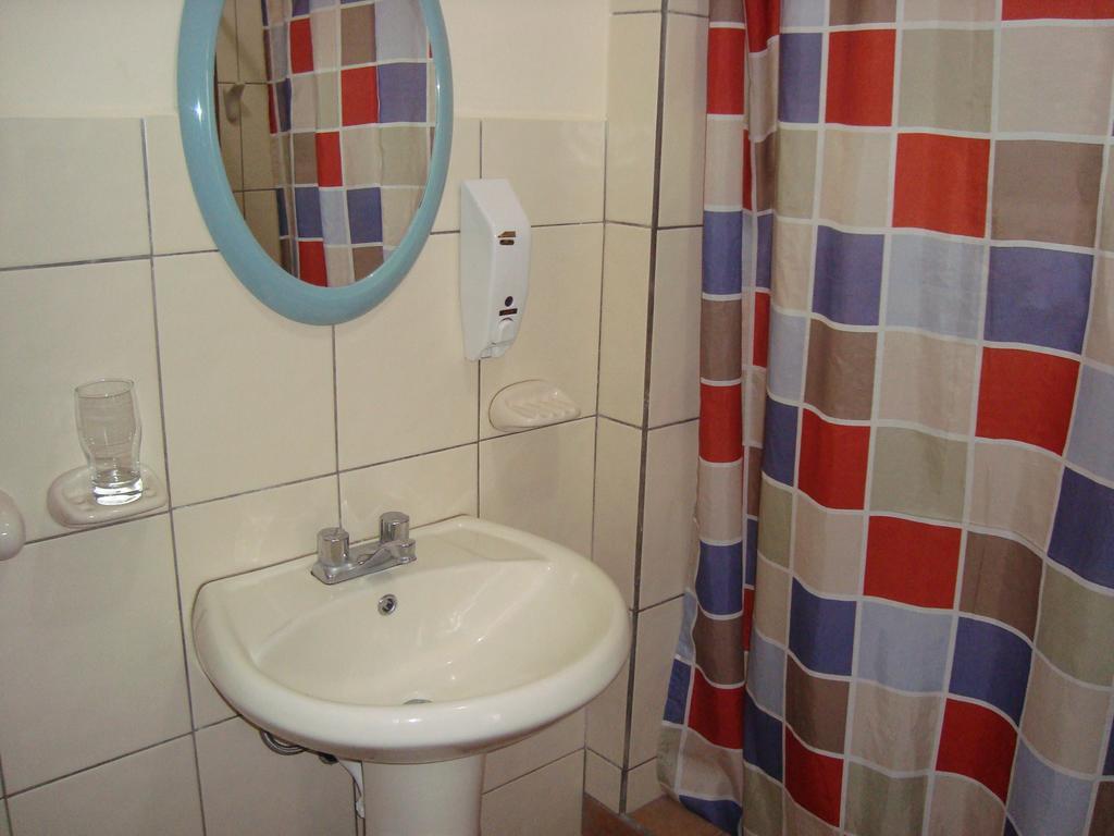 Hostal Baltra Puerto Ayora  Room photo